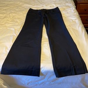 The limited Drew Fit navy pants size 10R